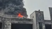 Bayrampaşa'da sanayi sitesinde korkutan yangın