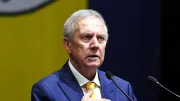 Aziz Yıldırım'ın müjdesini verdiği Chris van Puyvelde Çin ile anlaştı