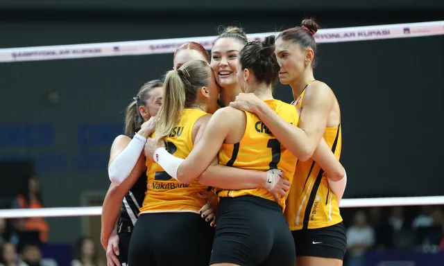 VakıfBank evinde rahat kazandı