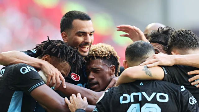 Trabzonspor'da 6 eksik: KuPS maçı kadrosu resmen açıklandı