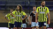 Gazeteler hezimeti böyle gördü: Fenerbahçe Villa'nın 6'nda kaldı
