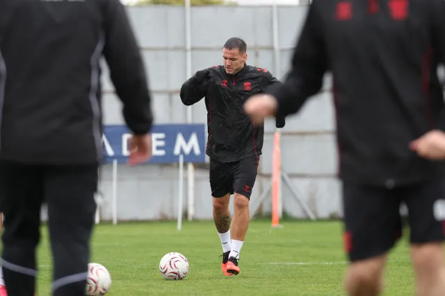 Sivasspor'da Sarıyer mesaisi devam ediyor