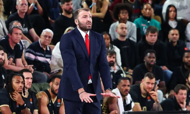 Galatasaray yeni başantrenörünü Türkiye Basketbol Federasyonu'na bildirdi