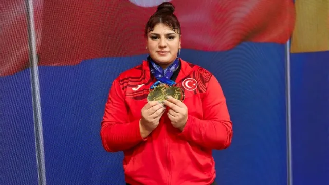 Halterde Tuana Süren ve Selahattin Altın Avrupa şampiyonu