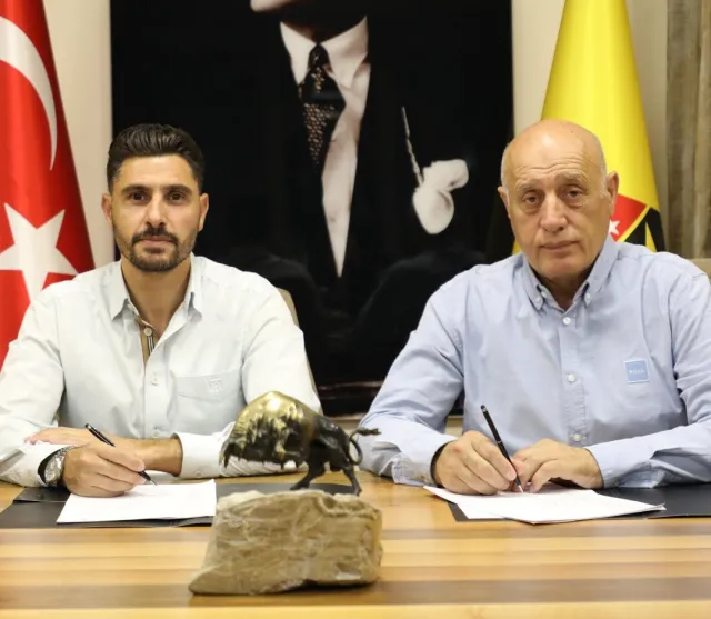 Özer Hurmacı 5 yıllık sözleşmeyi imzaladı