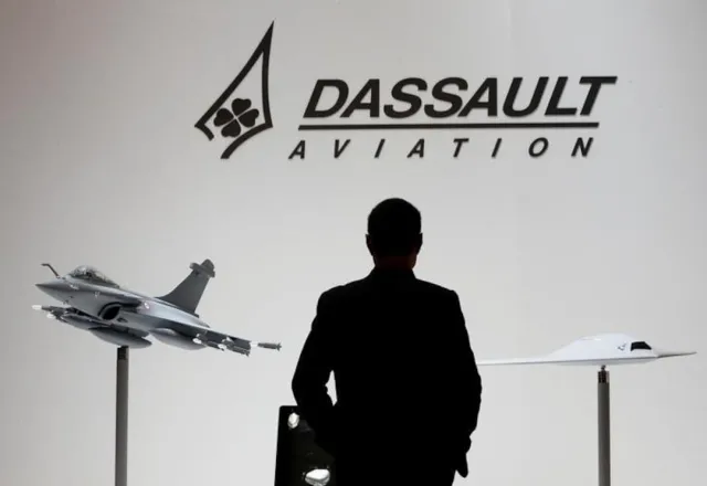 Fransa 5 milyar euroluk Rafale projesinde BAE ile ortak oldu