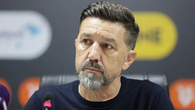 Besnik Hasi'den Dia Saba'ya övgü: Normal goller atmıyor