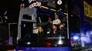 Fenerbahçe'nin derbi sonrası tesislere giriş yaptığı anda dikkat çeken görüntü
