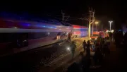 İspanya'da iki yüksek hızlı tren çarpıştı: Madrid-Endülüs hattı kapandı