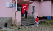 Tek öğrencisi olan okulda tören: "İşte Cumhuriyet tam olarak budur"