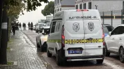 Avcılar'da okul önünde trafik kavgası: Bekçi, kendisine saldıran veliyi ayağından vurdu