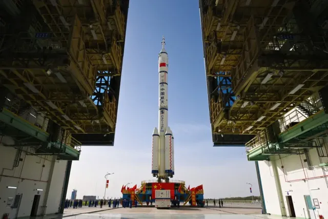 Çin'in Uzay Yolculuğu Başlıyor: Shenzhou 23 Görevi ve Yeni Taykonot Ekibi