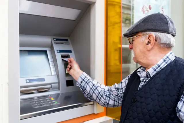 Emekliye 100 Bin TL Destek Paketi: Nisan Ayı Güncel Promosyonlar