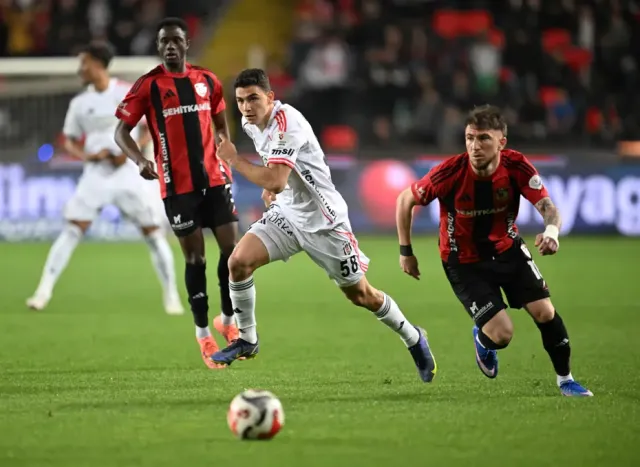Gaziantep FK'da Ayrılık Rüzgarları: 5 Oyuncu ile Vedalaşıldı