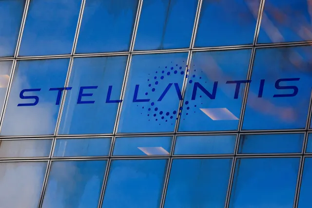 Stellantis'ten Büyük Geri Çağırma: 955 Bin Araçta Kamera Arızası
