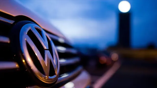 Almanya Volkswagen'in Fabrika Kapatma Kararına Karşı Devrede