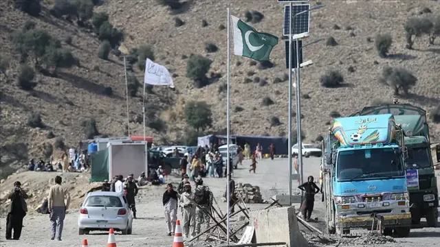 Pakistan'dan Afganistan Sınırında Büyük Operasyon: 29 Militan Etkisiz