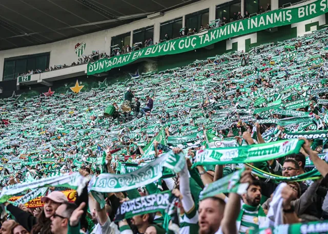 Bursaspor Taraftarından Rekor İlgi: Tüm Kombineler Tükendi
