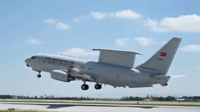 Türk Savaş Uçaklarından Romanya'da NATO Görevi: Tarihi Eğitim Başarıyla Tamamlandı