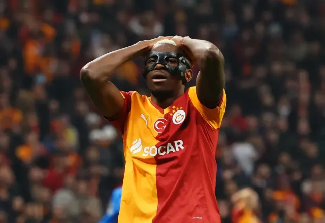 Victor Osimhen İçin Bomba İddia: Nijerya Milli Takımı Teknik Direktöründen Transfer Açıklaması