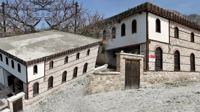 Isparta'nın 800 Yıllık Mimari Mirası: Bahçe Camisi'nin Gizemi