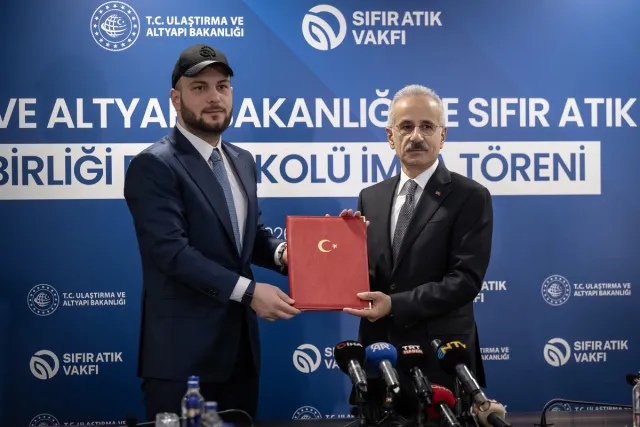 Ulaştırmada Yeşil Dönüşüm: Bakan Uraloğlu'ndan Sıfır Atık Hamlesi