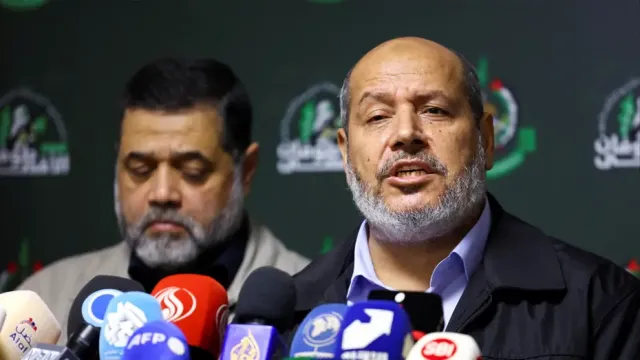 İsrail'den Gazze'ye Ağır Saldırı: Hamas Yetkilisinin Oğlu Hayatını Kaybetti