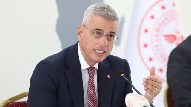 Sağlık Bakanı Memişoğlu'ndan Önemli Açıklamalar: SMA Çalışması ve Yeni Yatırımlar