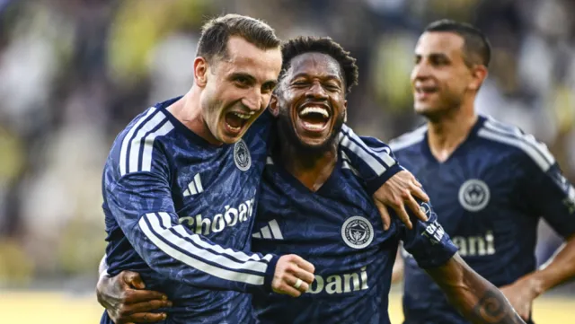 Fenerbahçe'de UEFA Kadrosu Belli Oldu: Yeni İsimler Listede Yok