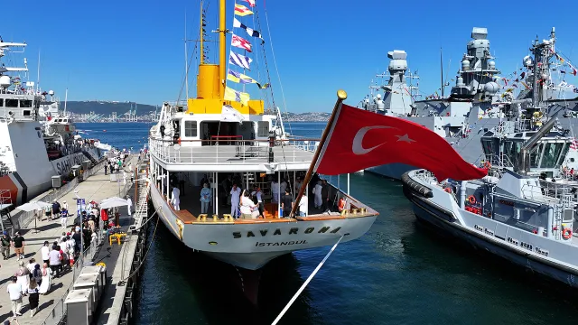 TCG Savarona TEKNOFEST Mavi Vatan'da Ziyaretçileriyle Buluşuyor