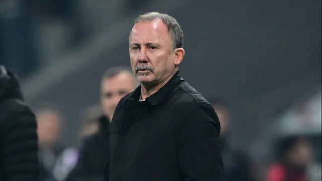 Sergen Yalçın'dan Fenerbahçe Maçı Sonrası Çarpıcı Sözler: Kadro Mühendisliği Yanlış