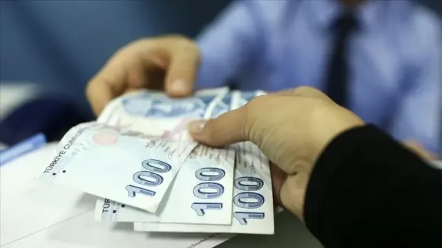 Üniversitelilere 13.750 TL Burs Desteği: Bakanlıktan Dev Destek Paketi