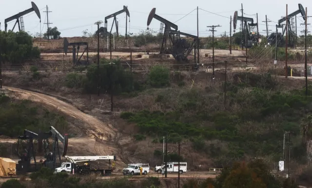 Petrolde Anlaşma Şüphesi: Fiyatlar Yeniden Rota Değiştirdi