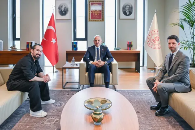 Kültür ve Turizm Bakanı Mehmet Nuri Ersoy ve Doğukan Manço Bir Araya Geldi