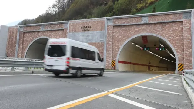Zigana Tüneli Ulaşımda Rekor Kırdı: 5 Milyonun Üzerinde Araç Geçişi