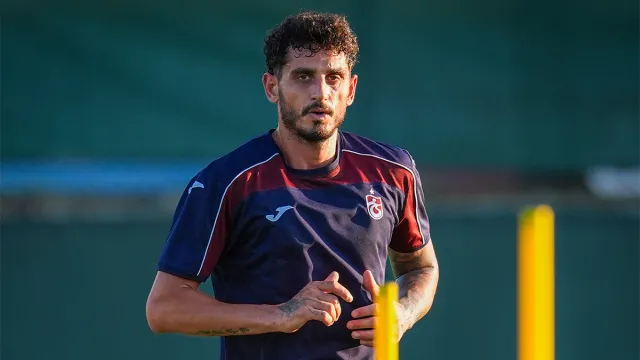 Trabzonspor'da Samet Akaydin Şoku: Süre Almakta Zorlanıyor
