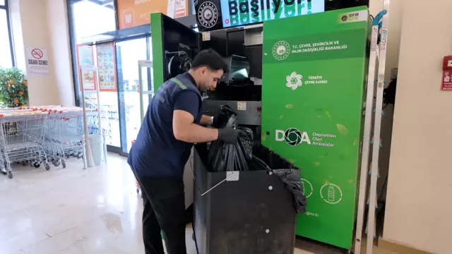 DOA'ya Atılan Şişeler Nereye Gidiyor? Adım Adım Geri Dönüşüm Yolculuğu