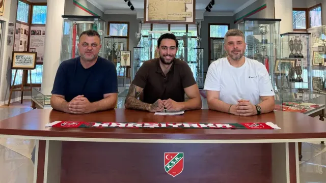 Karşıyaka Basketbol Takımı Yavuz Gültekin'i Renklerine Bağladı