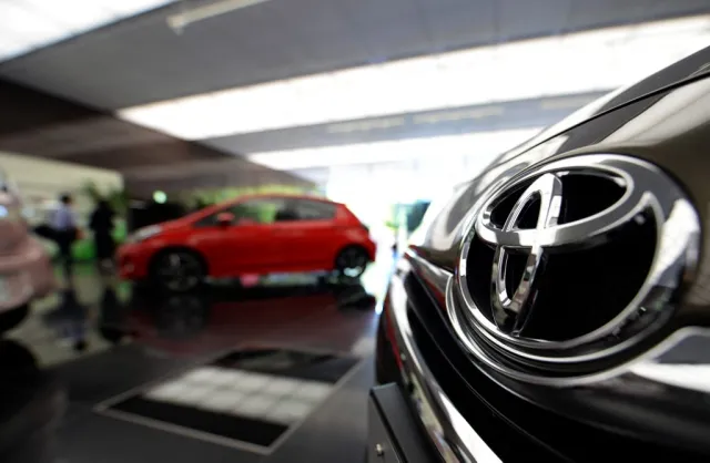 Toyota ABD'de Yüz Binlerce Aracı Geri Çağırıyor