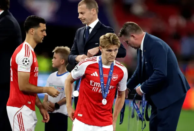 Arsenal'in Avrupa Kabusu: Finallerin Kaybeden Devi