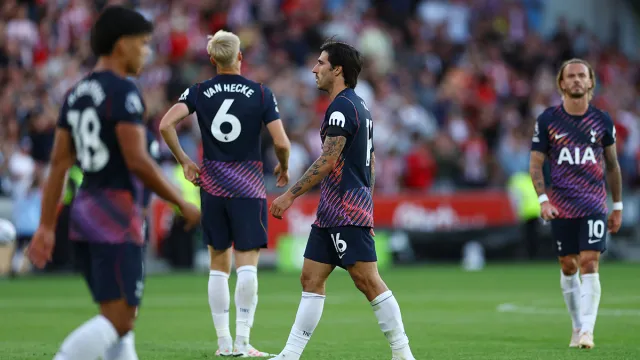 Sezonun İlk Maçında Şok Skor: Tottenham, Brentford Deplasmanında Farklı Mağlup Oldu