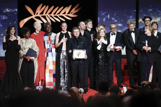 Cannes Film Festivali'nde Büyük Zafer: Altın Palmiye Fjord Filminin Oldu