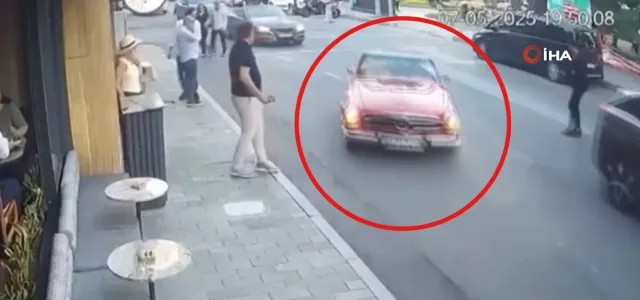 Valeye Teslim Edilen Klasik Otomobil Kaza Yaptı: Firma Masraftan Kaçındı