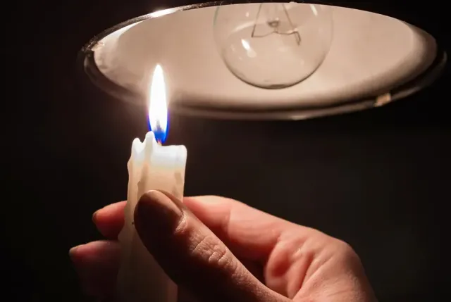 İstanbul'da Planlı Elektrik Kesintisi: 18 İlçede Saatler Süren Kısıtlama