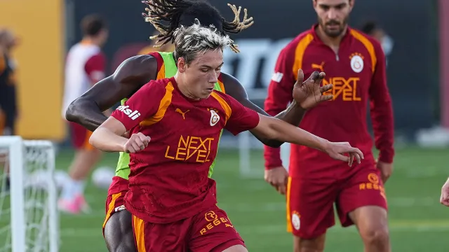 Aleksey Batrakov Galatasaray'daki İlk Antrenmanına Çıktı