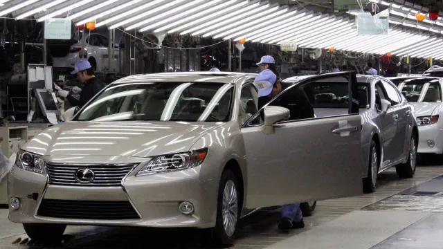 Toyota ve Lexus Sahipleri 12 Volt Akü Arızası Yüzünden Araçta Mahsur Kaldı