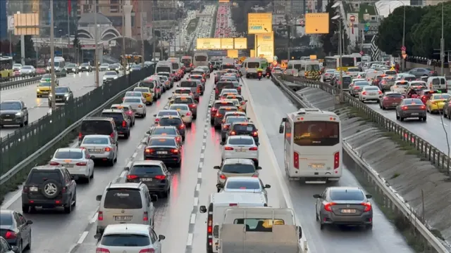 Trafikte Tarihi Rekor: Türkiye'deki Araç Sayısı 34 Milyonu Geçti
