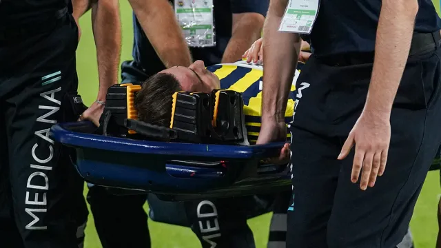 Fenerbahçe'den Gece Yarısı Kerem Aktürkoğlu Açıklaması