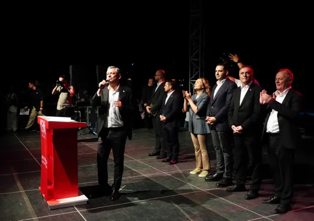 Yeni Parti Beylikduzu Mitingi: Ozgur Ozel'den Sert Aciklamalar