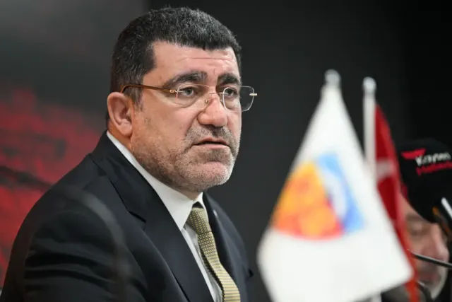 Kayserispor Başkanı Nurettin Açıkalın'dan Eleştirilere Sert Yanıt: Anahtarı Teslim Etmeye Hazırım